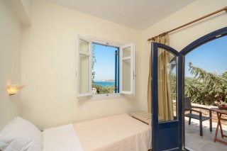 accommodation orkos blue coast apartment sea view